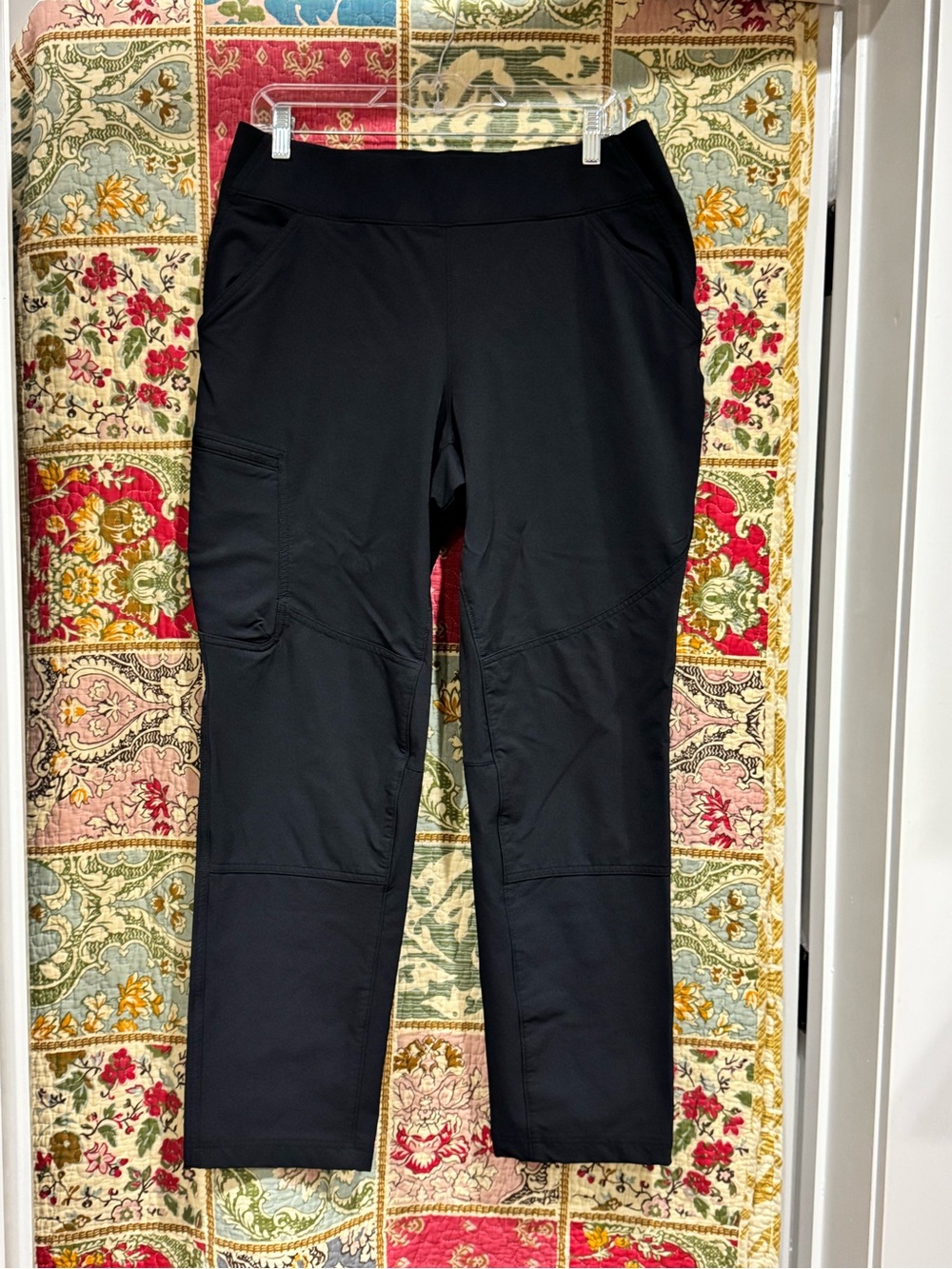 Women's Black Duluth Performance Cargo Pants